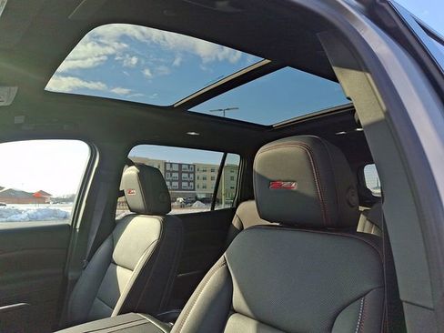 New 2026 Chevrolet Traverse Z71 w/ Enhanced Driving Package image 11