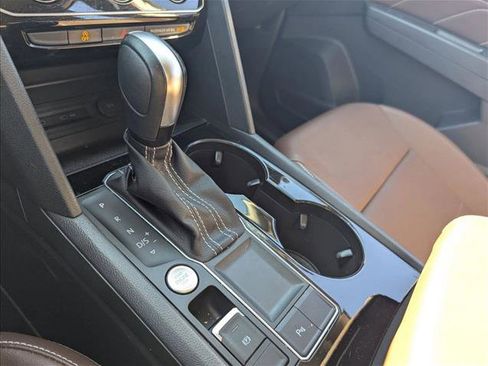 Used 2023 Volkswagen Atlas SE image 13