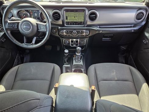 Certified 2022 Jeep Gladiator Sport image 18