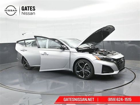 New 2025 Nissan Altima 2.5 SR image 60