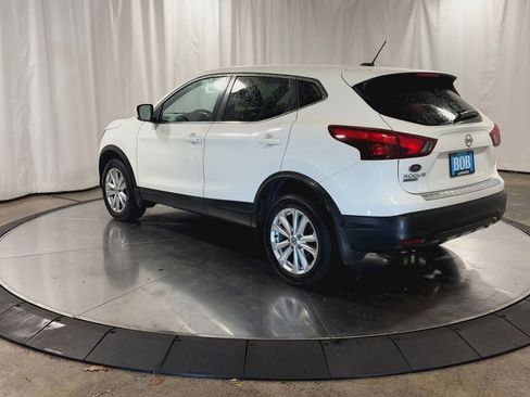 Used 2018 Nissan Rogue Sport S w/ S Appearance Package image 8