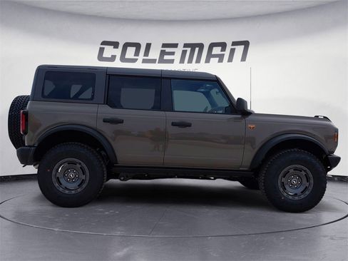 New 2025 Ford Bronco Badlands w/ Sasquatch Package image 6