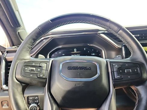 Used 2025 GMC Sierra 1500 Denali Ultimate AWD/4WD image 12