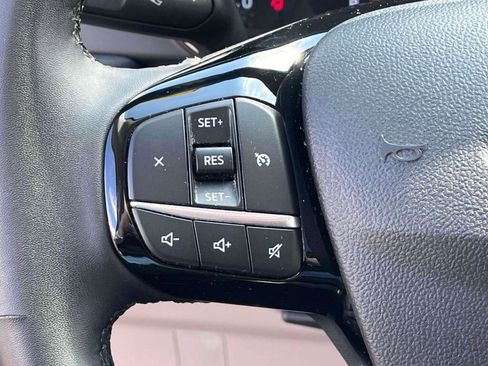 Certified 2022 Ford Escape SEL AWD/4WD image 34