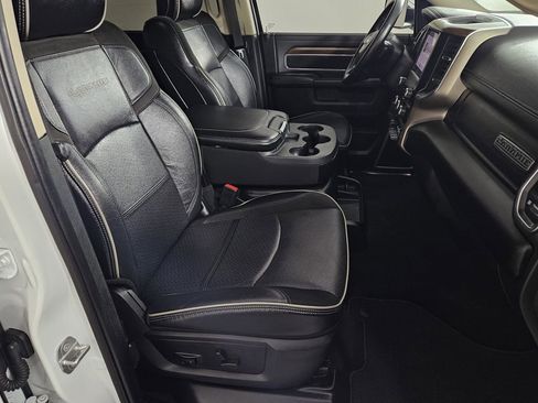 Used 2022 RAM 2500 Laramie w/ Body Color Bumper Group AWD/4WD image 31