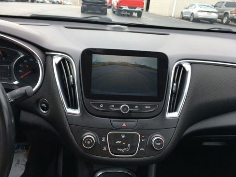 Used 2018 Chevrolet Malibu LT w/ Driver Confidence Package image 20