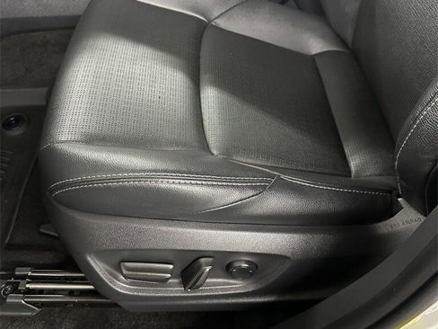 Used 2023 Toyota bZ4X Limited image 15