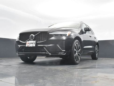 Used 2024 Volvo XC60 B5 Plus image 52