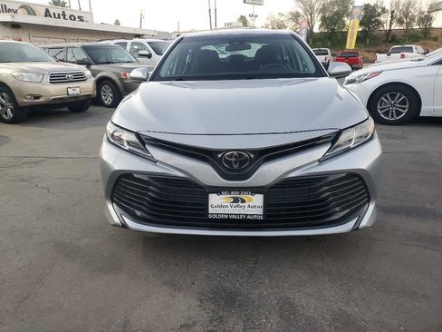 Used 2019 Toyota Camry LE image 2