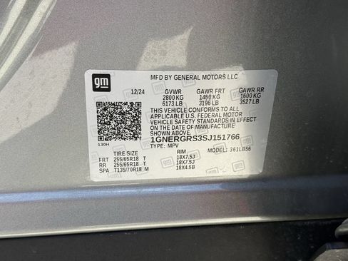Used 2025 Chevrolet Traverse LT FWD image 33