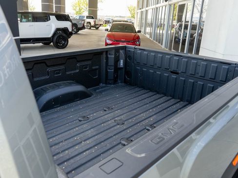 Used 2025 GMC Sierra 2500 Denali w/ Denali Reserve Package image 28