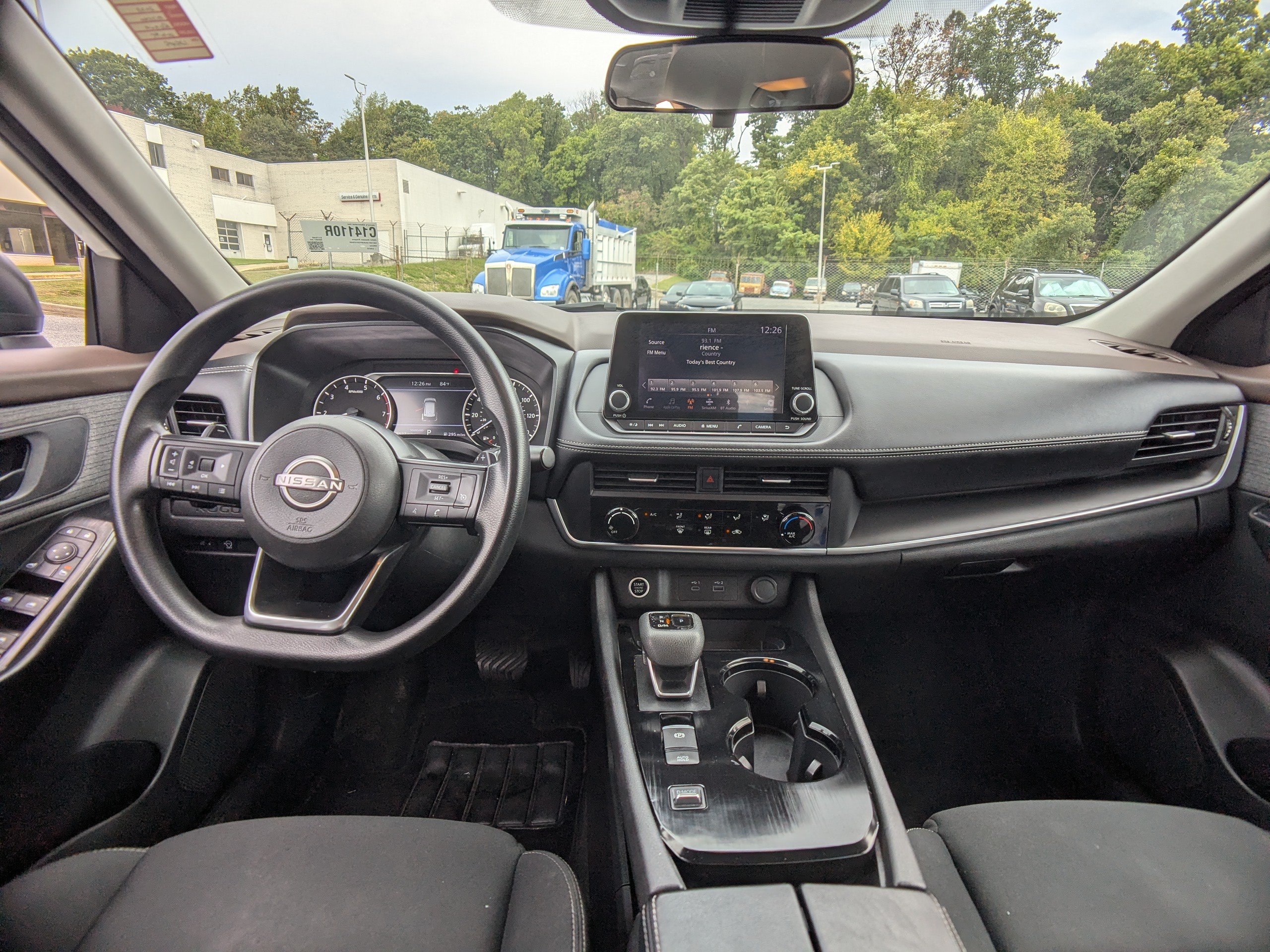Used 2023 Nissan Rogue S FWD image 16