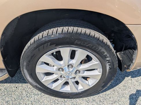 Used 2013 Toyota Sequoia Platinum RWD image 4
