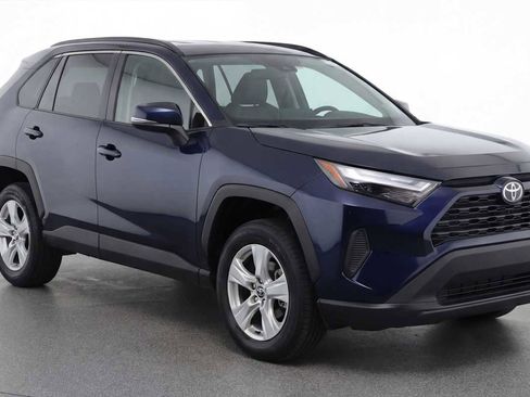 Used 2024 Toyota RAV4 XLE image 3