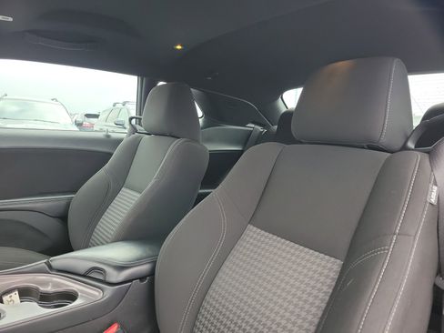 Used 2023 Dodge Challenger SXT image 16