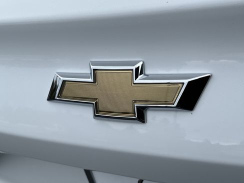 New 2025 Chevrolet Blazer EV LT image 8