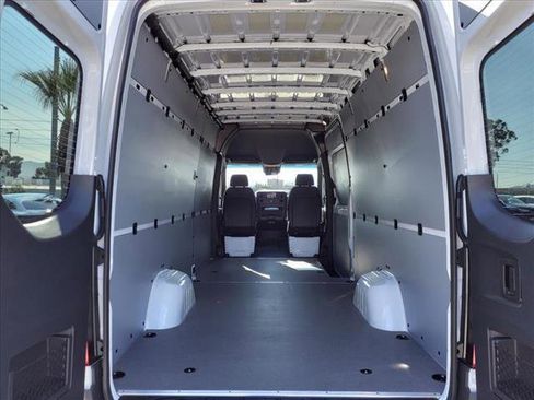 New 2023 Mercedes-Benz Sprinter 2500 image 50