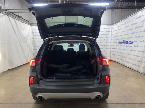 Used 2022 Ford Escape SEL image 13