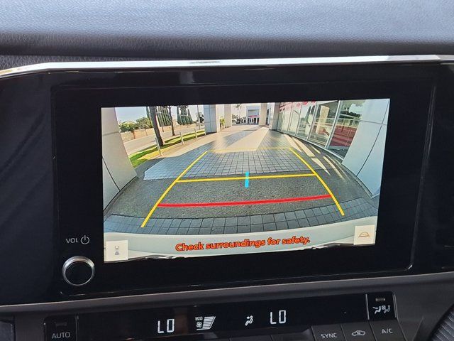 Used 2025 Toyota Camry SE FWD image 23