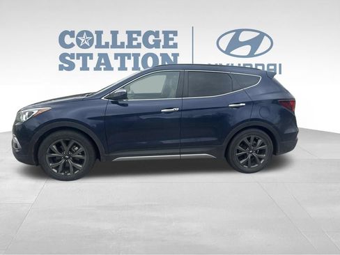 Used 2017 Hyundai Santa Fe Sport FWD image 6