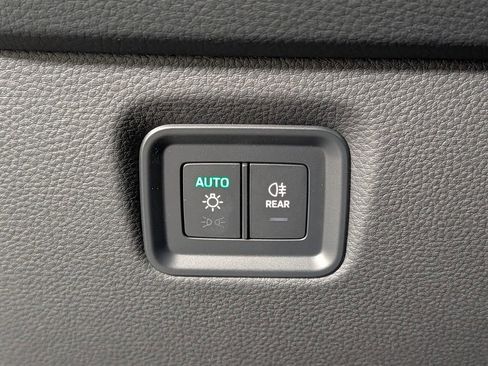 New 2026 Porsche Cayenne image 35