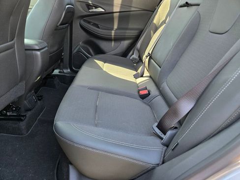 Used 2023 Buick Encore GX Select w/ Sport Touring Package image 4