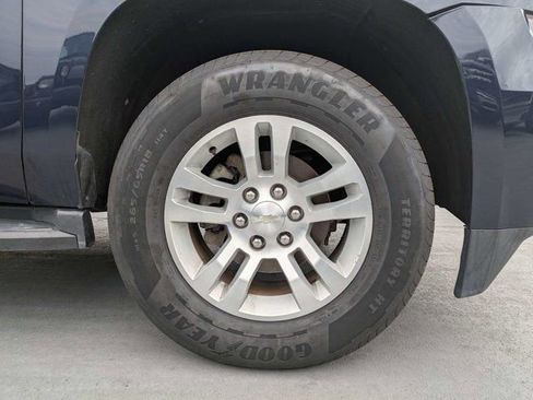 Used 2018 Chevrolet Tahoe LS w/ Enhanced Driver Alert Package RWD image 10