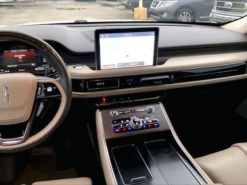 Used 2020 Lincoln Aviator Reserve w/ Equipment Group 202A AWD/4WD image 7
