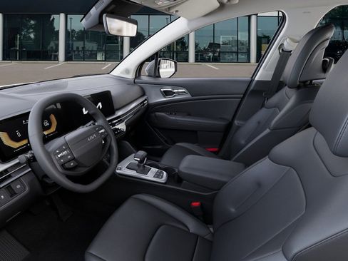 New 2026 Kia Sportage EX image 18