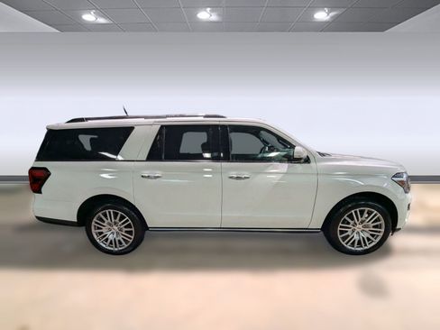 Used 2022 Ford Expedition Max Limited image 6