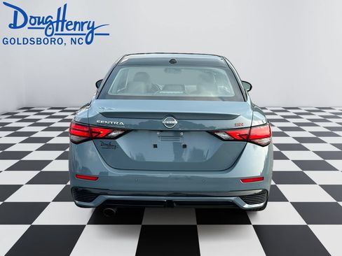 Used 2025 Nissan Sentra SR w/ SR Premium Package FWD image 4