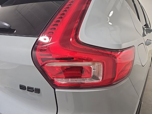 New 2026 Volvo XC40 B5 Ultra w/ Climate Package image 19