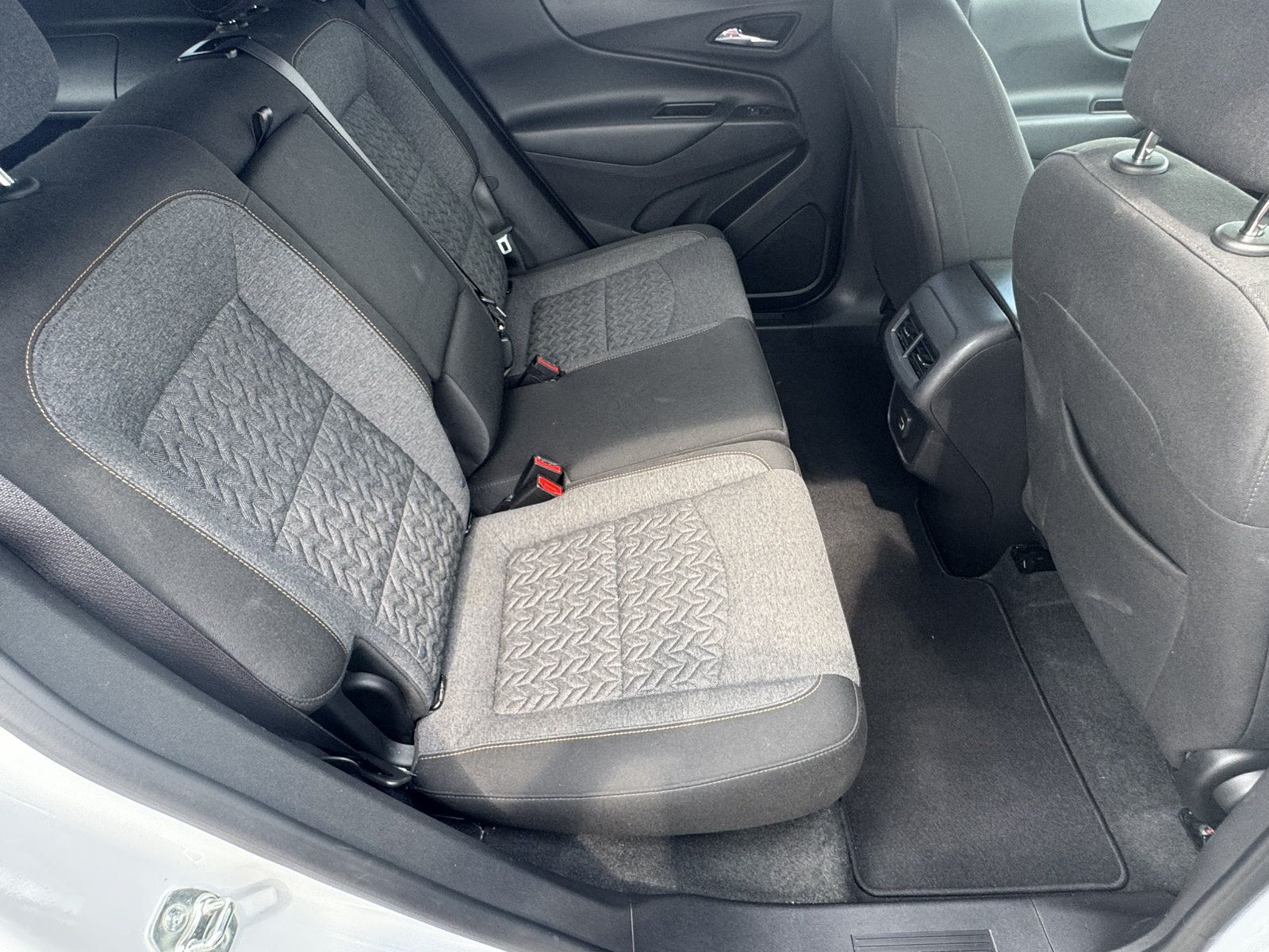 Used 2024 Chevrolet Equinox LT AWD/4WD image 14