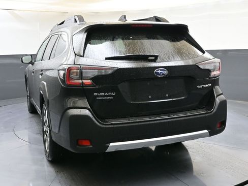 Used 2025 Subaru Outback Limited image 4