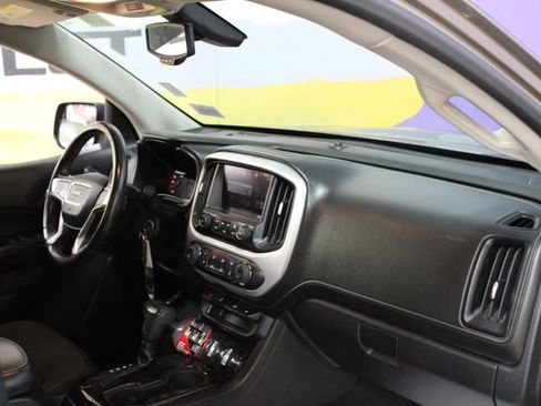 Used 2016 GMC Canyon SLE w/ SLE Convenience Package RWD image 12