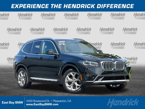Certified 2022 BMW X3 xDrive30i w/ Premium Package 2 AWD/4WD image 1
