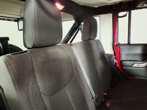 Used 2013 Jeep Wrangler Unlimited Sport AWD/4WD image 12