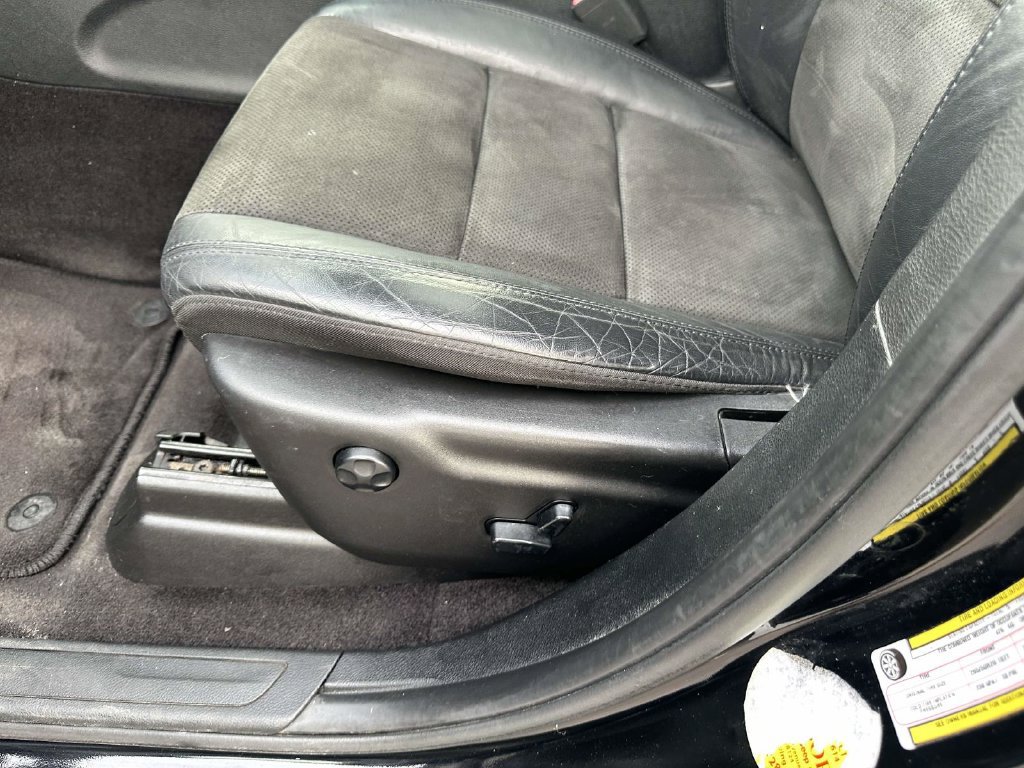 Used 2019 Jeep Grand Cherokee Altitude AWD/4WD image 21