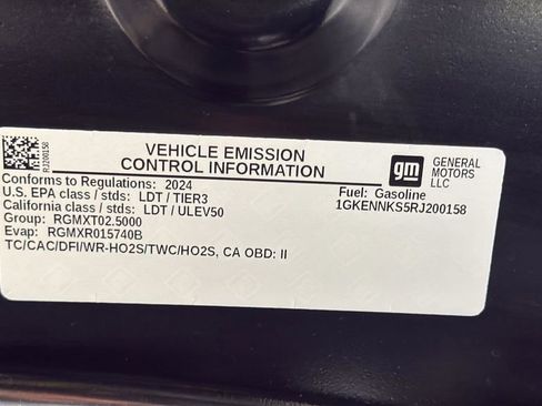 Used 2024 GMC Acadia Elevation AWD/4WD image 42