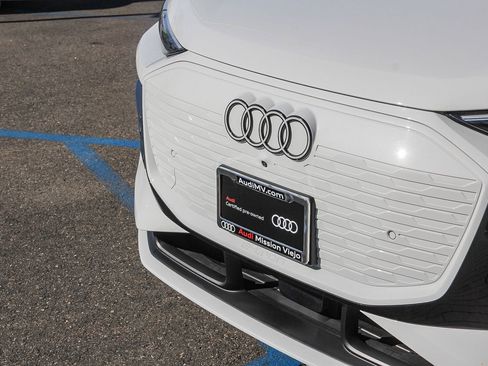 Certified 2025 Audi Q6 e-tron Premium Plus w/ Premium Plus image 13