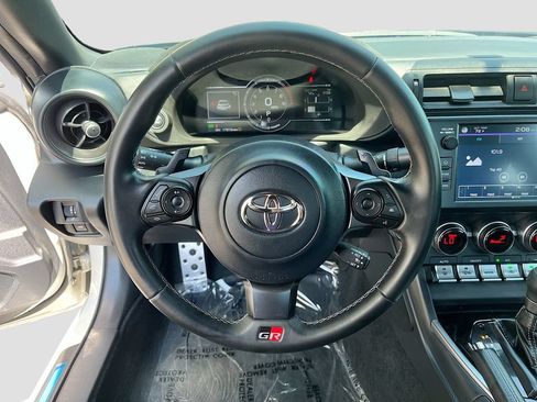 Used 2025 Toyota GR86 Premium w/ Performance Package RWD image 11