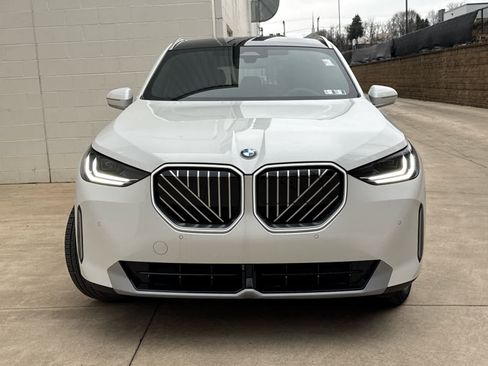 New 2026 BMW X3 xDrive30 w/ Convenience Package image 2