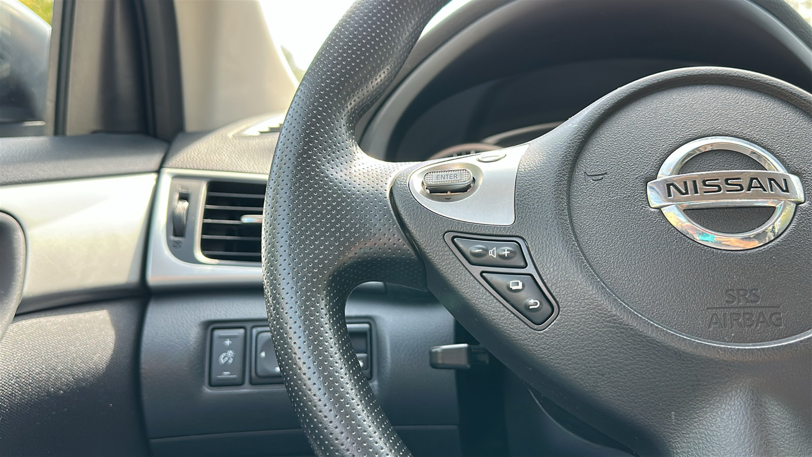 Used 2018 Nissan Sentra S FWD image 14