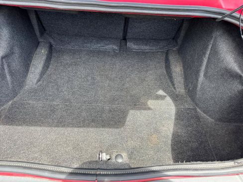 Used 2012 Dodge Challenger SXT Plus RWD image 11