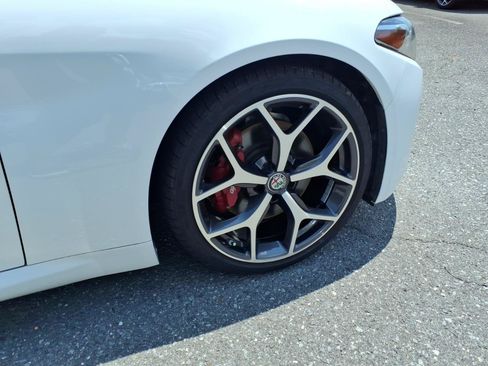 Used 2020 Alfa Romeo Giulia Ti w/ Active Blind Spot Package RWD image 12