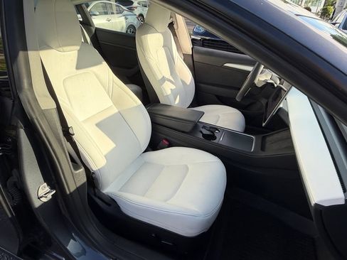 Used 2023 Tesla Model 3 Standard Range RWD image 18