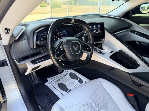 Used 2021 Chevrolet Corvette Stingray Premium Cpe w/ Z51 Performance Package RWD image 13