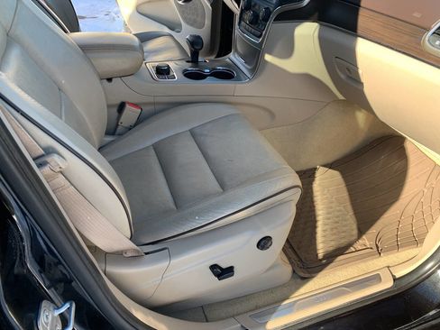 Used 2014 Jeep Grand Cherokee Overland image 14