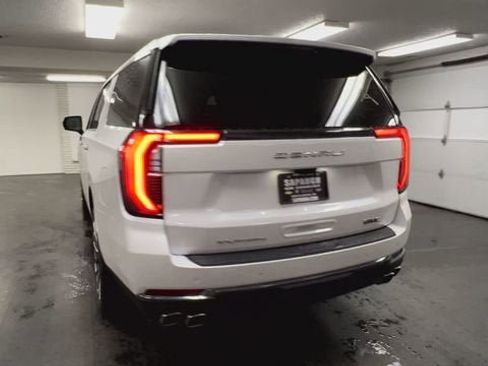 Certified 2025 GMC Yukon XL Denali Ultimate AWD/4WD image 7