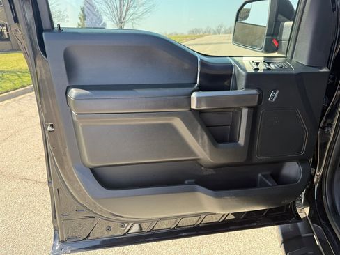 Used 2019 Ford F150 XLT w/ Equipment Group 302A Luxury image 37